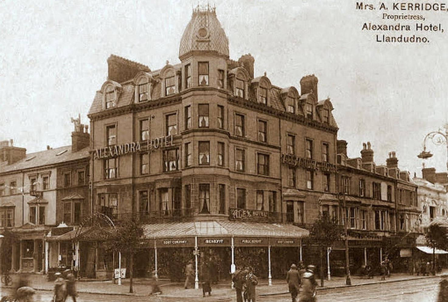 The New Alexandra Hotel Llandudno Dış mekan fotoğraf